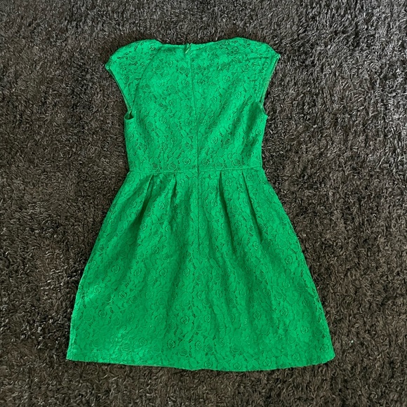 Green Dress - Picture 2 of 3